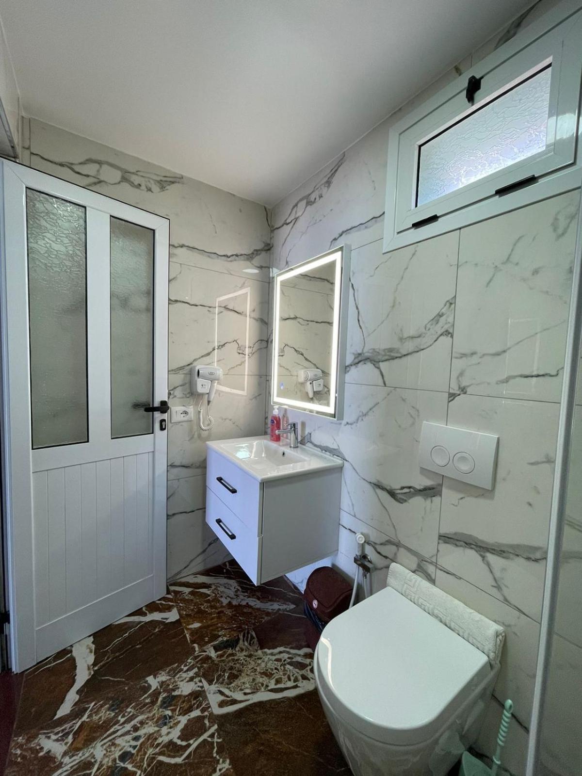 Panorama Sea View Apartments Vlore Exterior photo